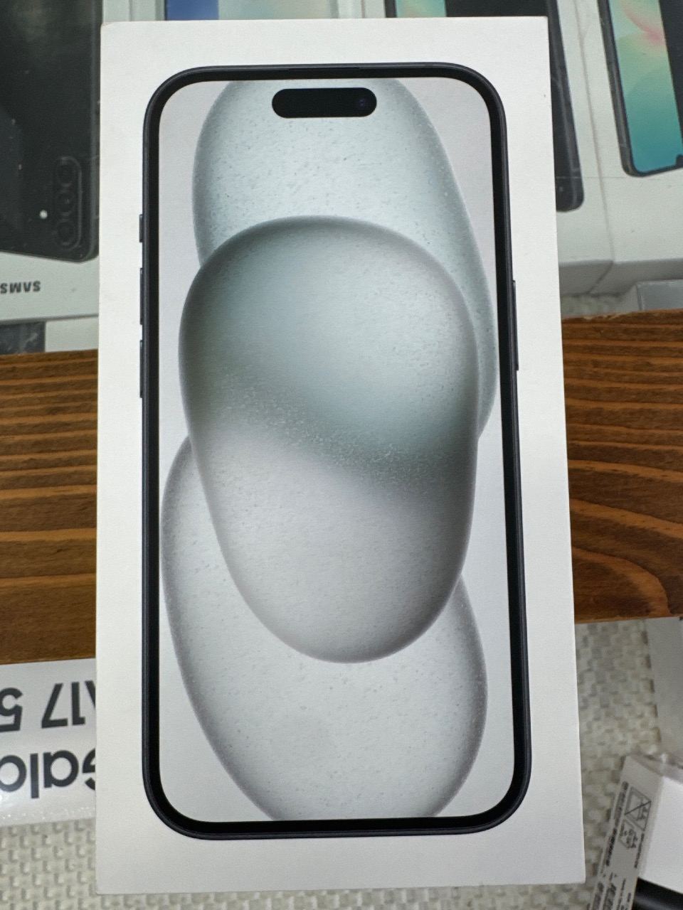 Apple İphone 15