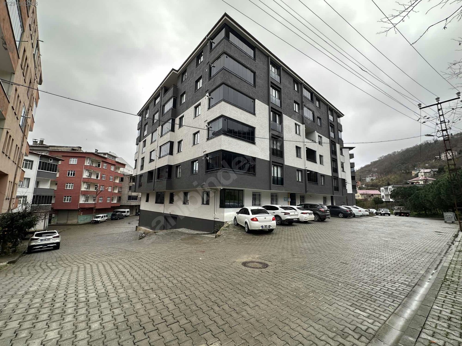 MERKEZ DE SIFIR 3+1 DAİRE GENİŞ FERAH OTPARK DĞLGAZ YANINDA KREŞ