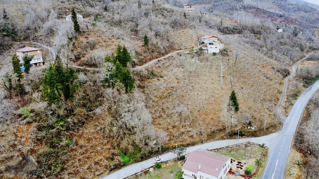 TRABZON ARAKLIDA SATILIK ARAZİ