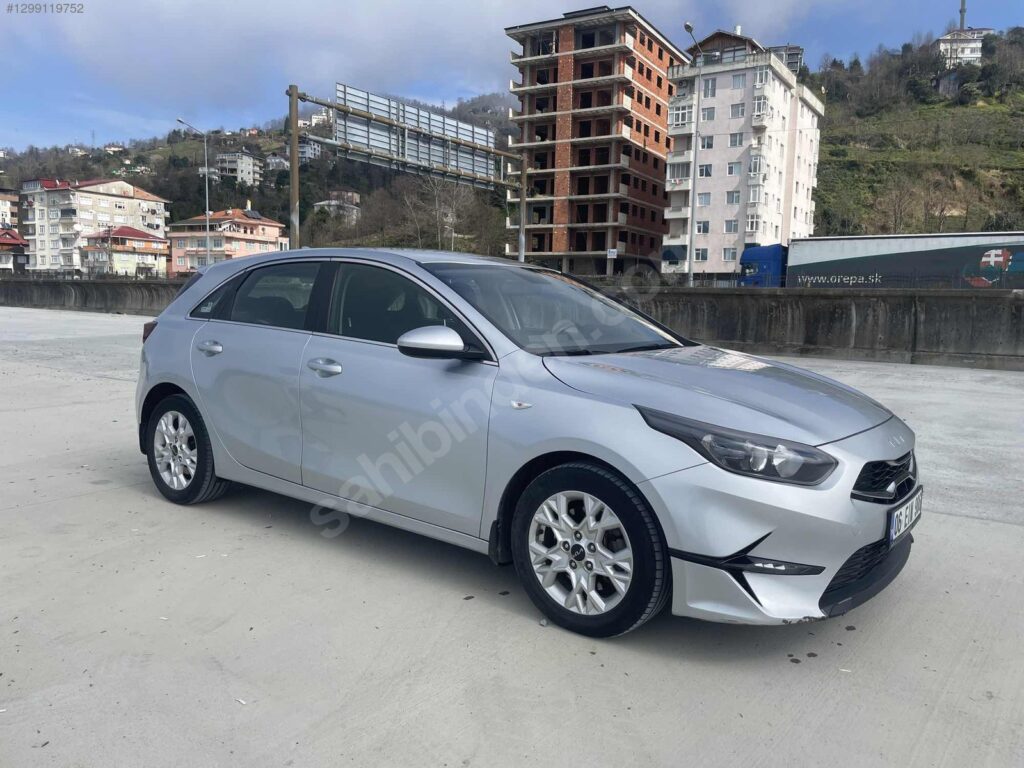 Kia ceed hibrit