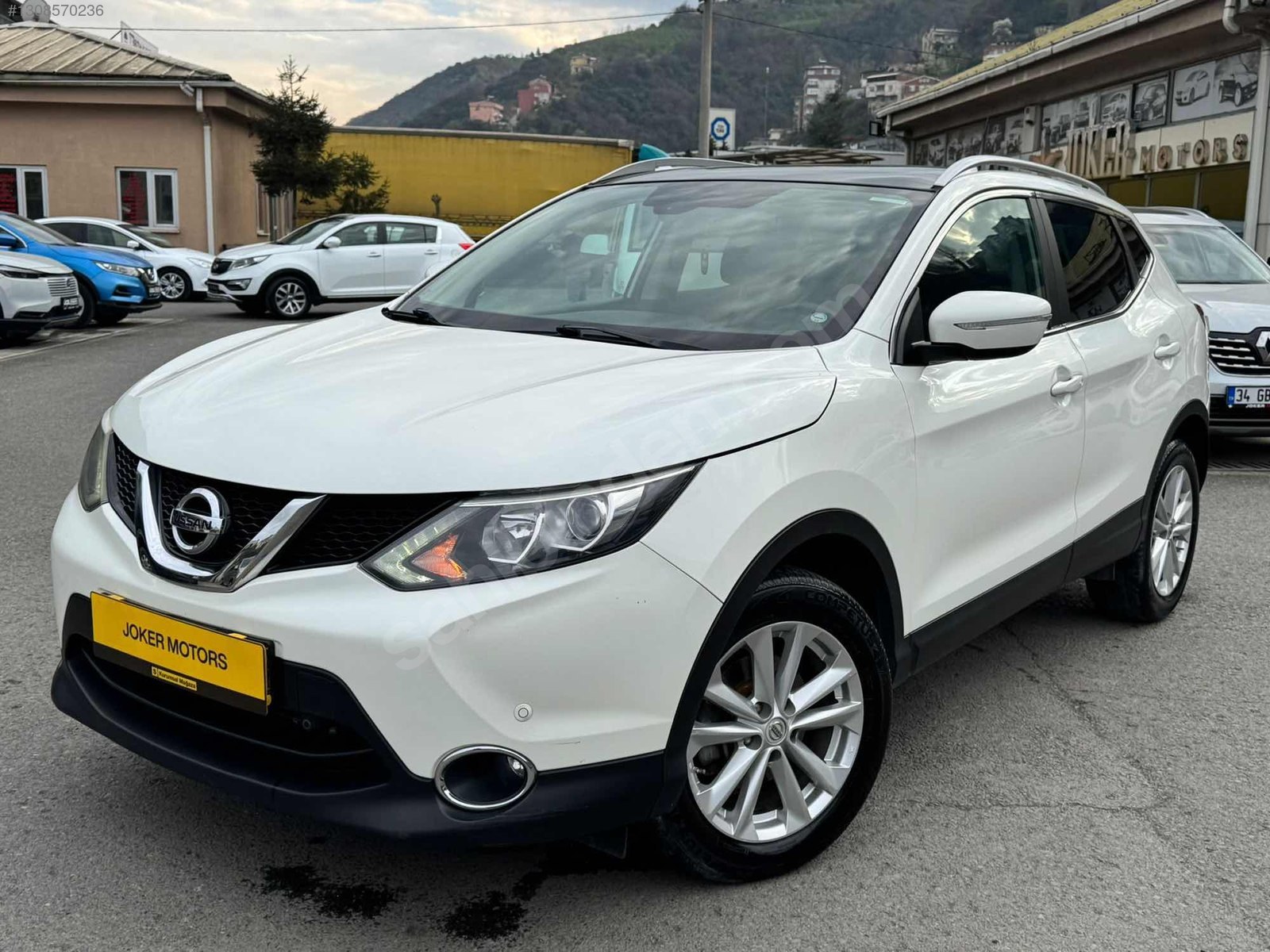 JOKER MOTORS’DAN NİSSAN QASHQAİ HATASIZ 1.6 DCİ CAM TAVANLI