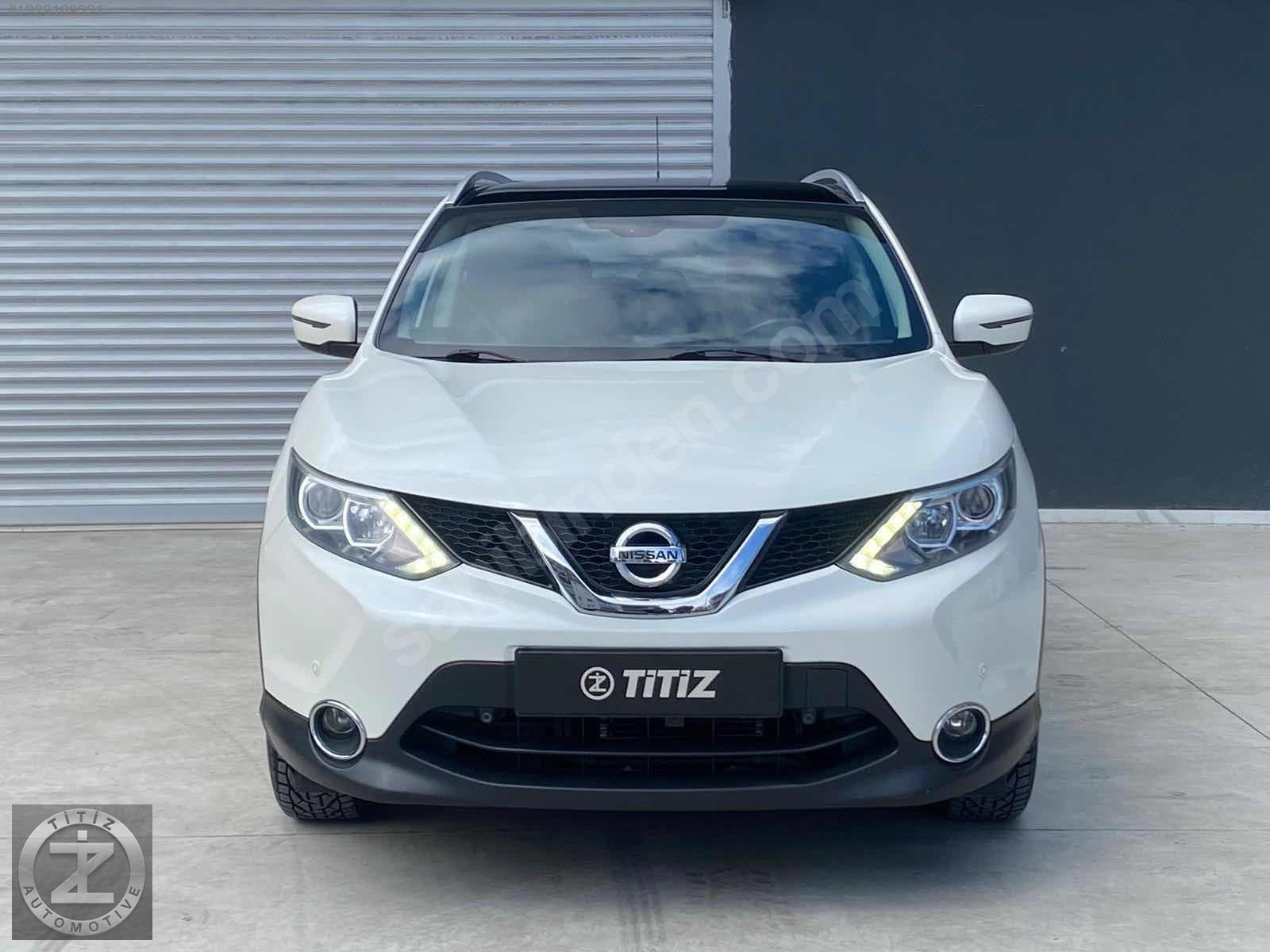 TİTİZ-NİSSAN QASHQAİ 1.6DCİ OTOMATİK CAM TAVAN DÜŞÜK KM
