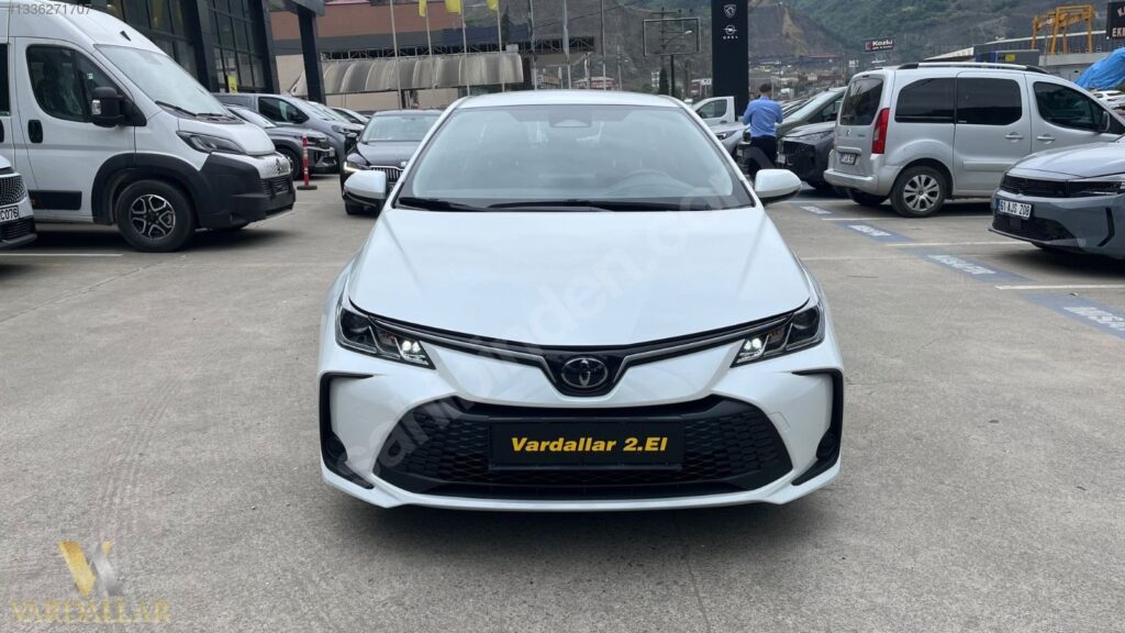 VARDALLAR OTOMOTİV’DEN Toyota Corolla 1.5 Vision Plus HATASIZ