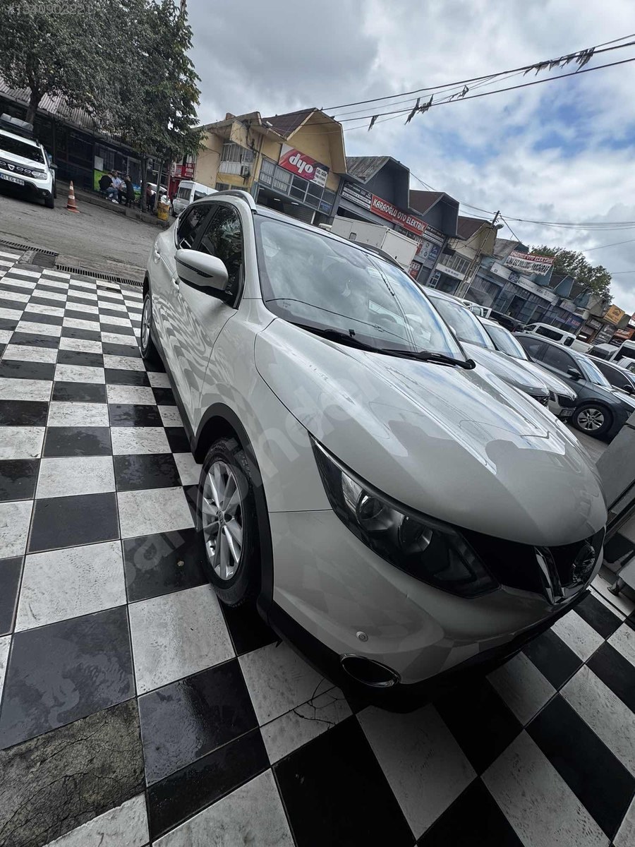 Nissan Qashqai 2016 Satılık temiz hatasız araba