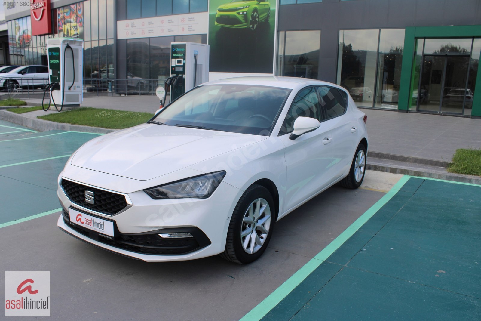 ASAL OTOMOTİVDEN 2023 SEAT LEON 1.0 ETSİ STYLE AT BOYASIZ