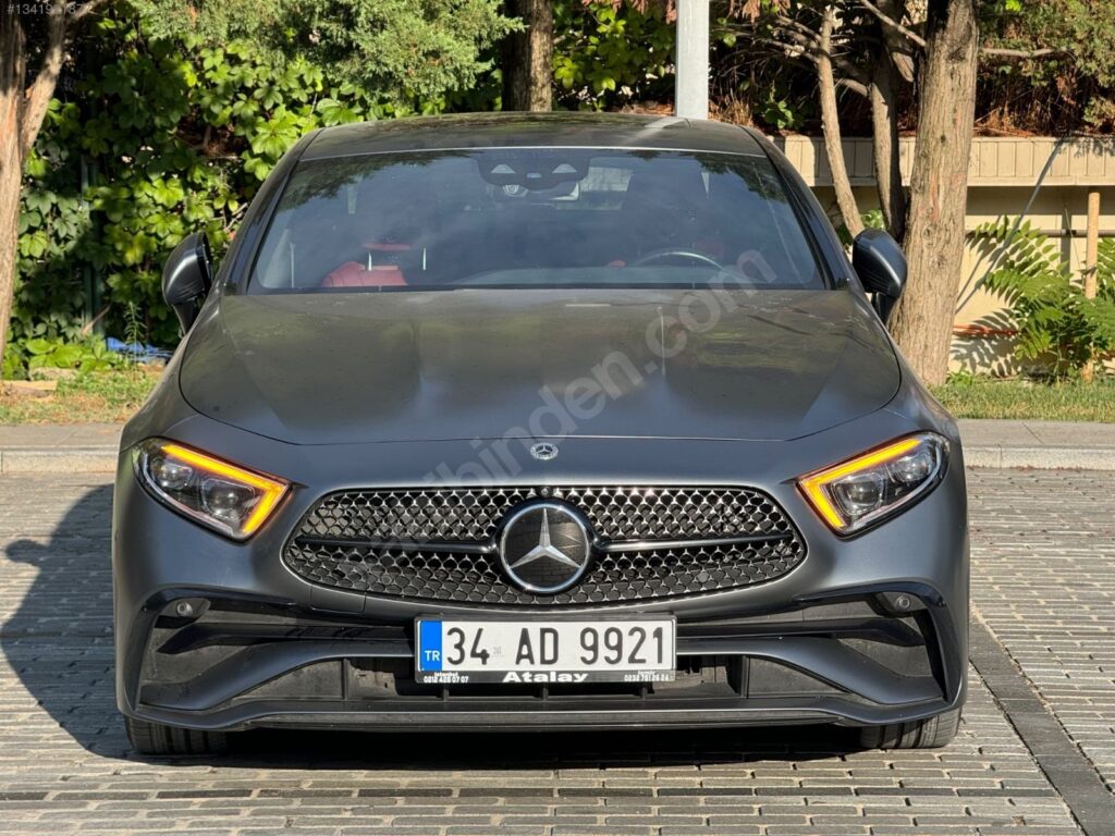 CLS 300 AMG + HATASIZ BOYASIZ EMSALSIZ ARAÇ TR TEK
