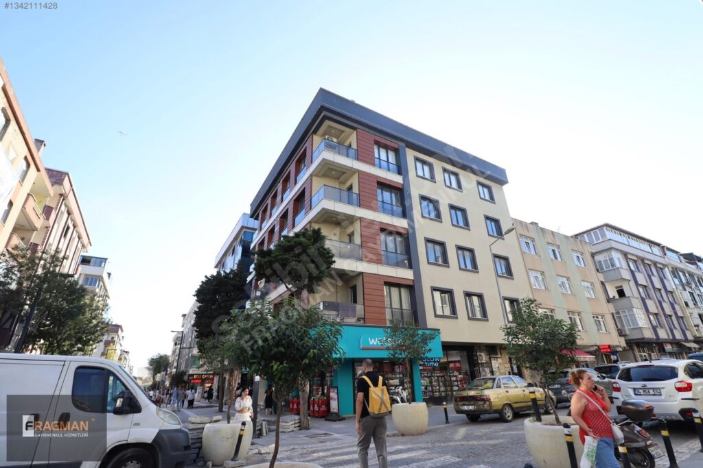 ‘FRAGMAN GAYRİMENKUL’ METROBÜSE YAKIN 3+1 KİRALIK DAİRE