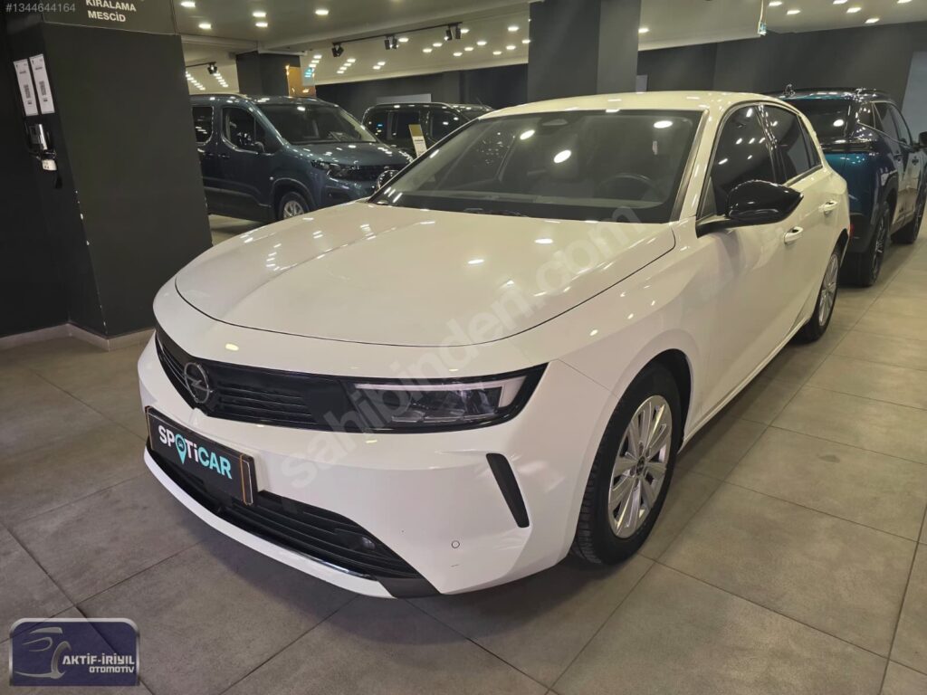 AKTİF-İRİYIL/ OPEL ASTRA EDİTİON 130HP AT8/ BEYAZ/ 2024